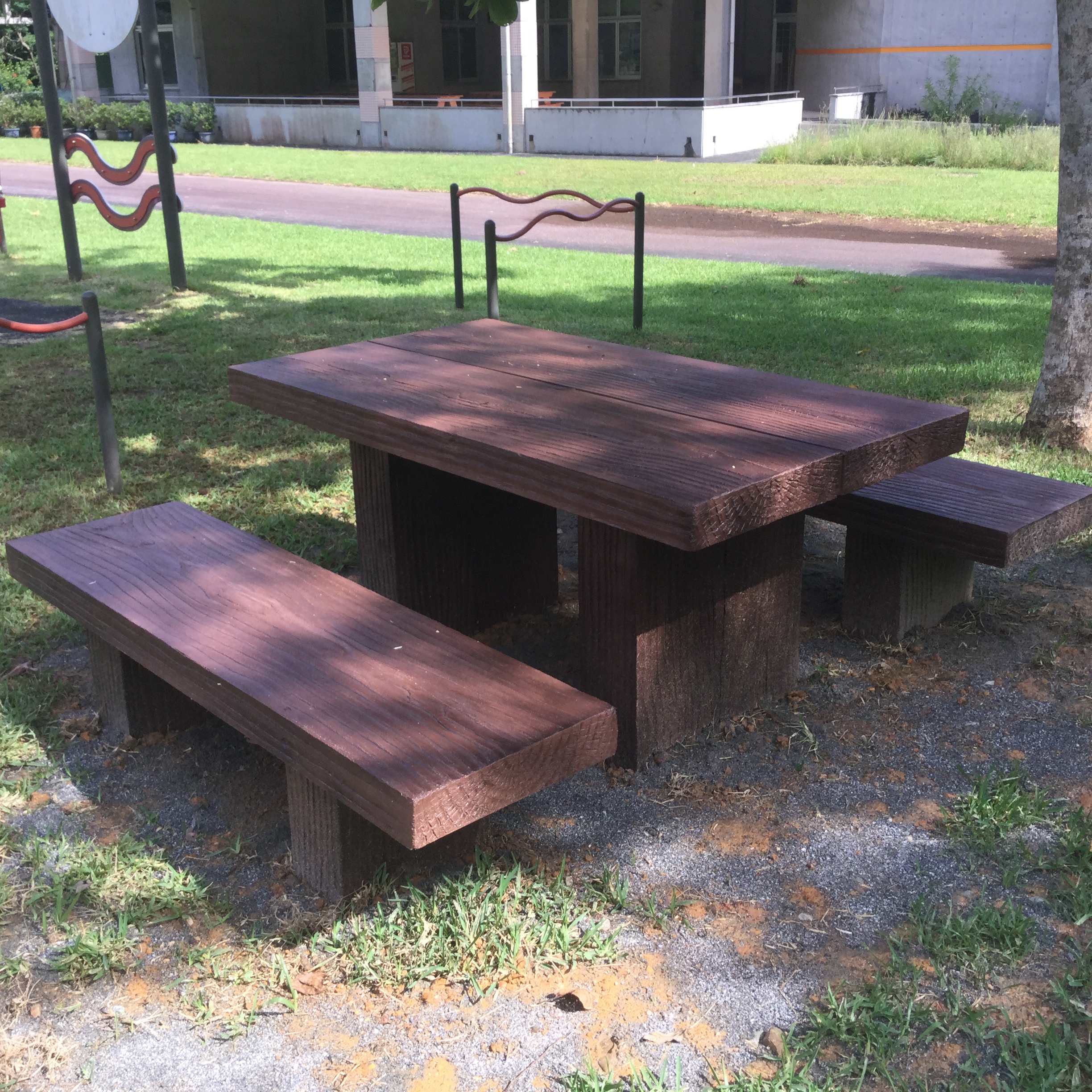 RC擬木テーブルベンチ